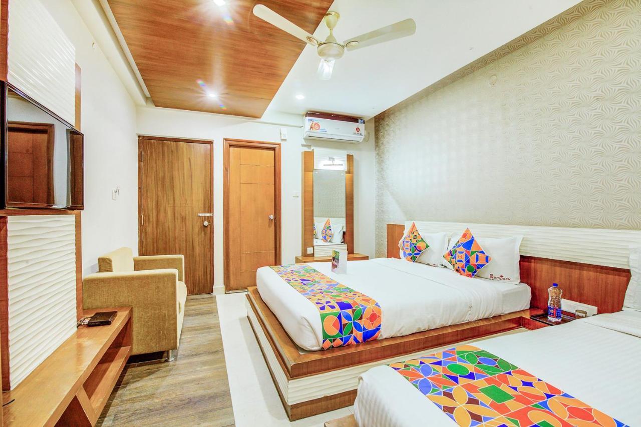 Fabhotel Empark Bangalore Exterior photo